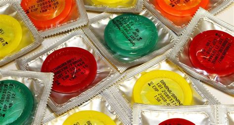 Blowjob ohne Kondom gegen Aufpreis Hure Kinrooi